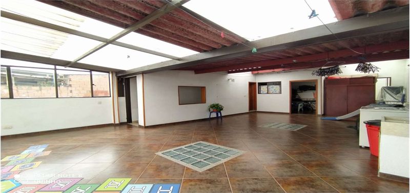 Casa en Venta en Bogotá, D.C., Gran Britalia-12