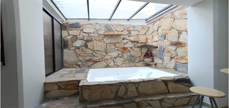 Casa en Venta en Ricaurte, Ricaurte Peñalisa-2