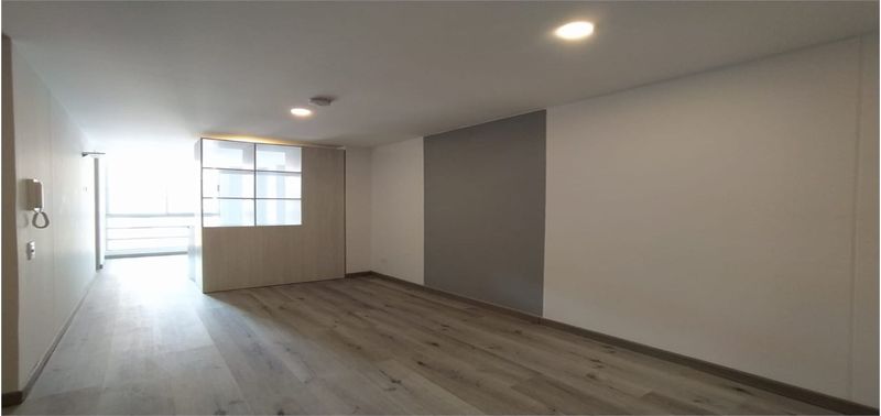 Apartaestudio en Venta en Bogotá, D.C., Las Aguas-0