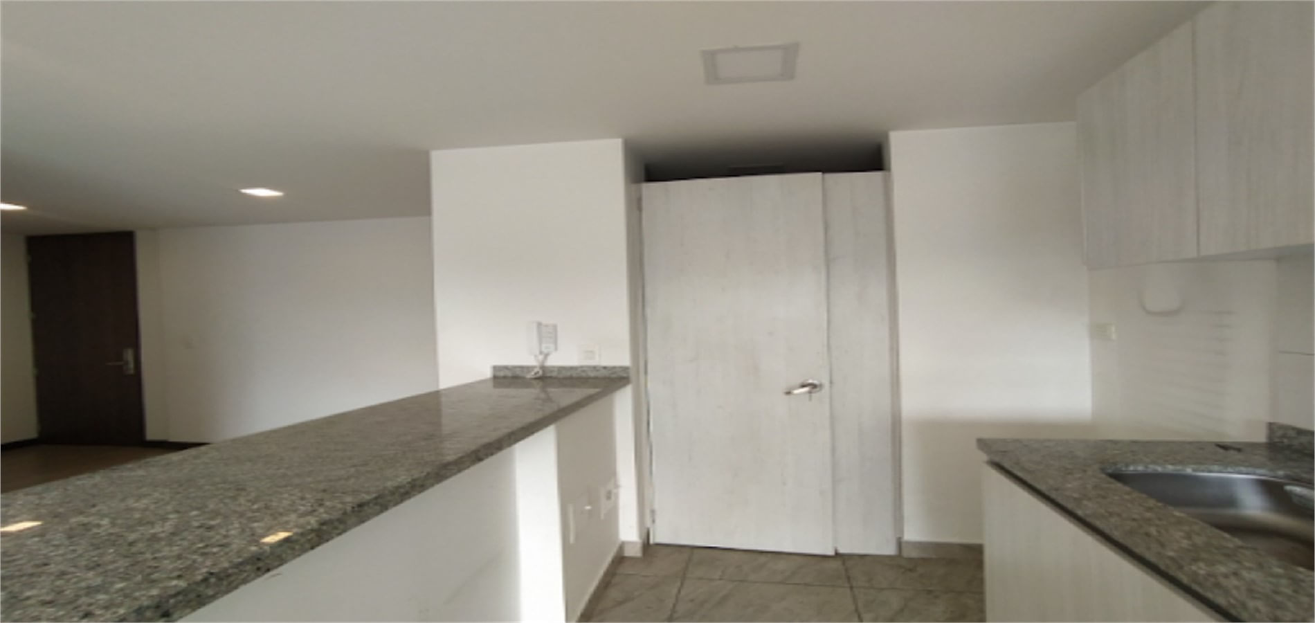 Apartamento en Venta en Bogotá, D.C., Santa Maria del Lago-2