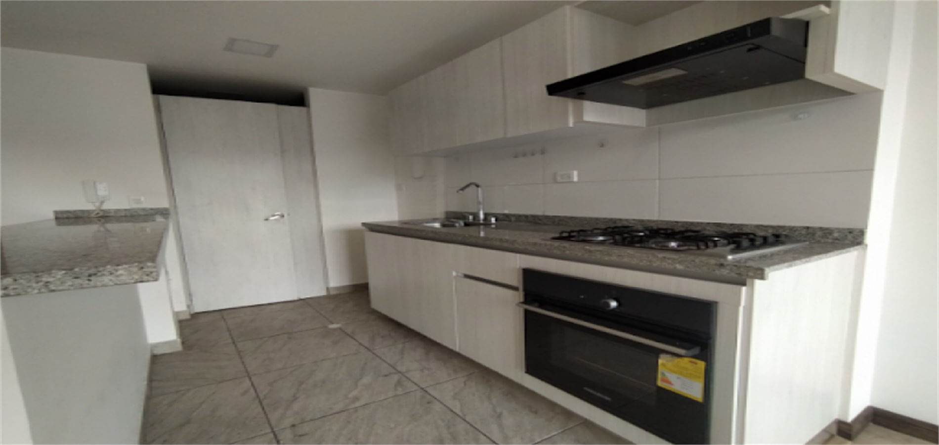 Apartamento en Venta en Bogotá, D.C., Santa Maria del Lago-3