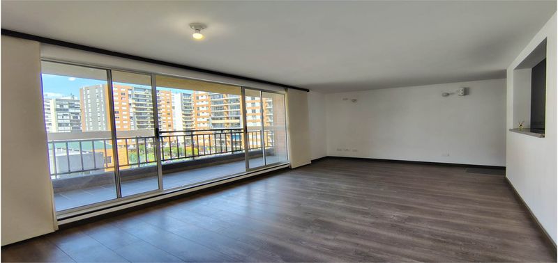 Apartamento en Venta en Bogotá, D.C., Gran Granada-2