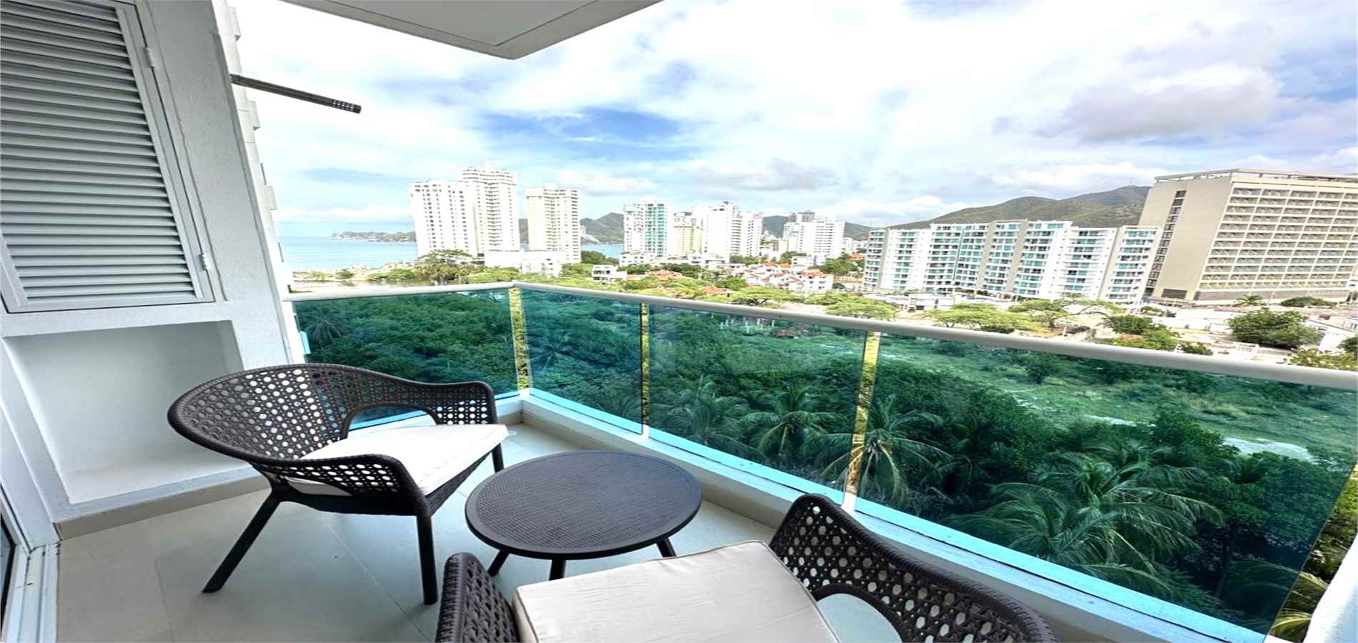 Apartamento en Venta en Santa Marta, playa salguero-0