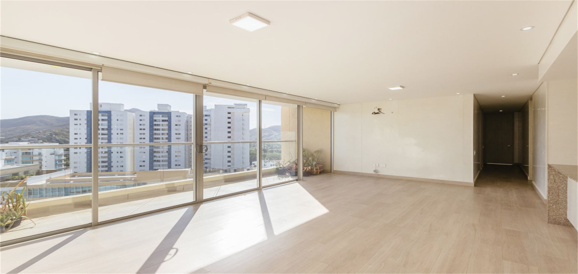 Apartamento en Venta en Santa Marta, El Mayor-1