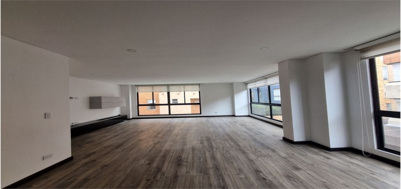 Apartamento en Venta en Bogotá, D.C., Chico Navarra Carrera 23 Calle 101-0