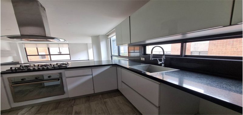 Apartamento en Venta en Bogotá, D.C., Chico Navarra Carrera 23 Calle 101-5