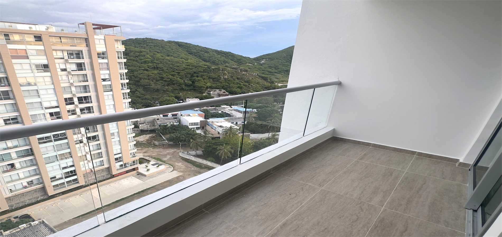 Apartamento en Venta en Santa Marta, playa salguero-0