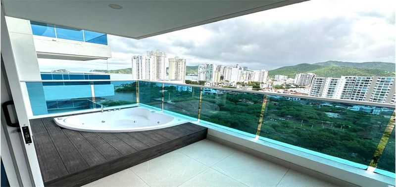 Apartamento en Venta en Santa Marta, playa salguero-0