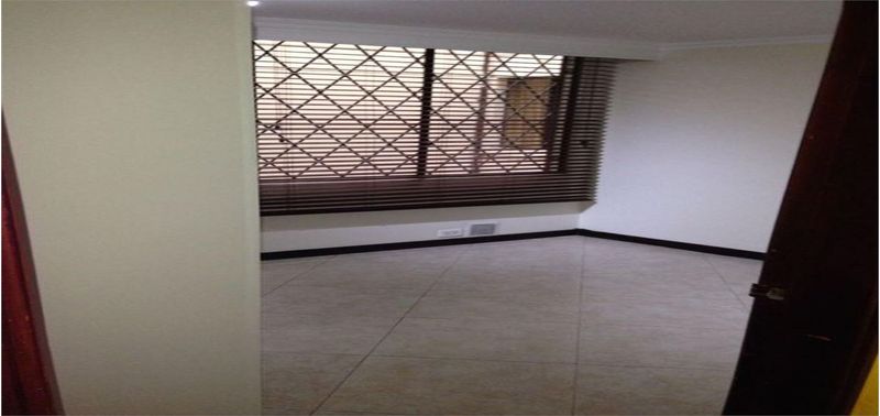 Apartamento en Venta en Bogotá, D.C., PONTEVEDRA 2-10
