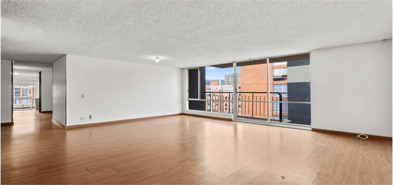 Apartamento en Venta en Bogotá, D.C., Vervenal-0