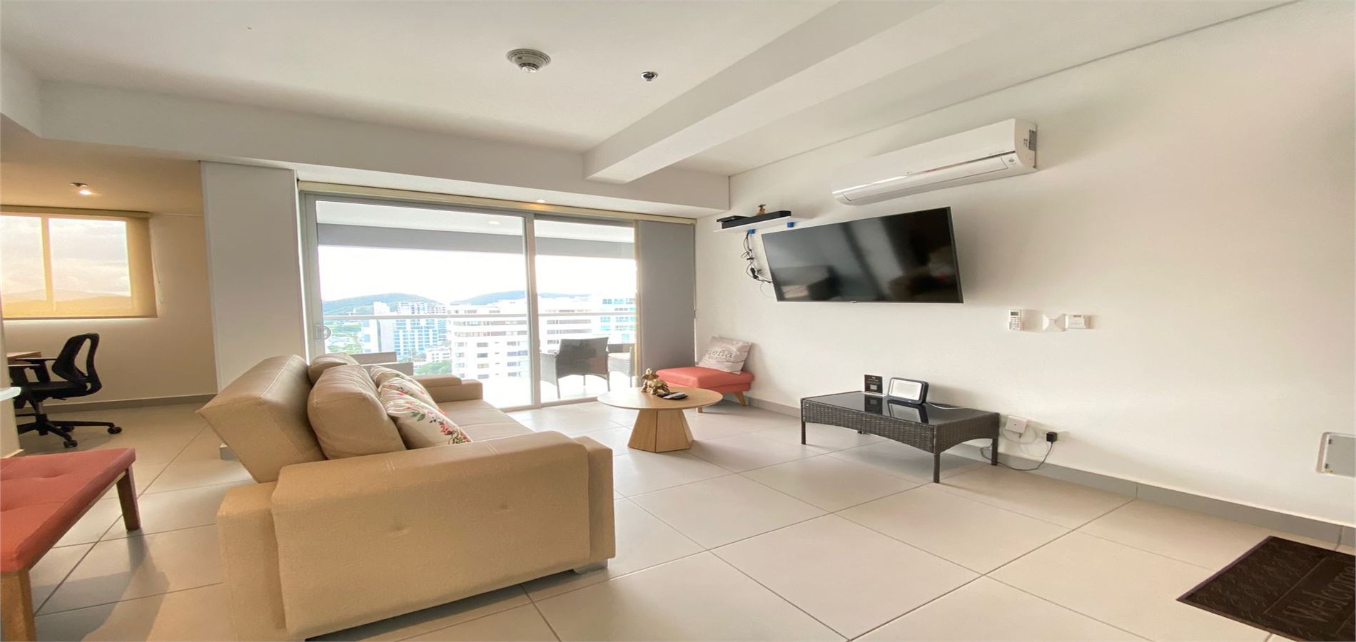 Apartamento en Venta en Santa Marta, Rodadero Sur-1