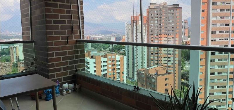 Apartamento en Venta en Medellín, El Poblado-0