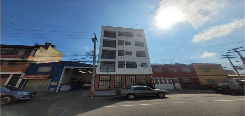 Apartamento en Venta en Bogotá, D.C., San Fernando-Barrios Unidos-12