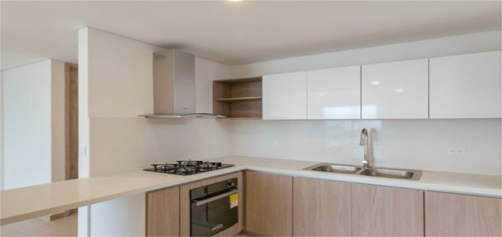 Apartamento en Venta en Santa Marta, Bellavista-3