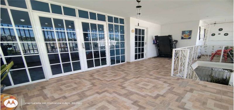 Casa en Venta en Santa Marta, Avenida Del Rio-12