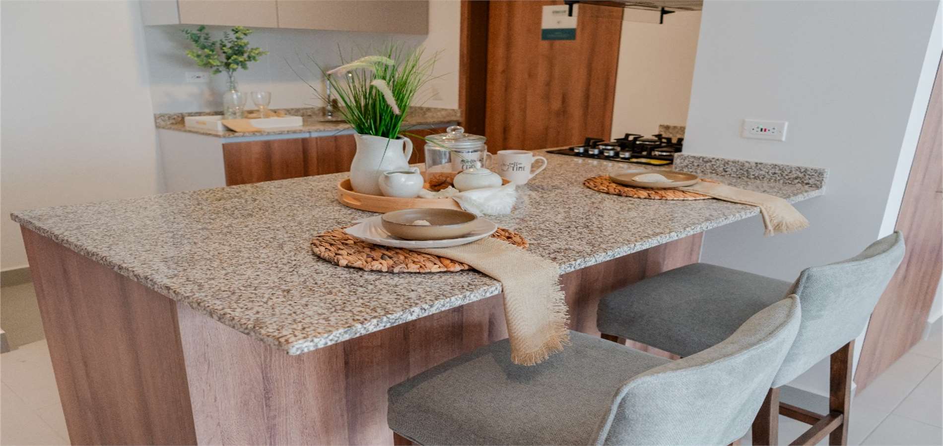 Apartamento en Venta en Santa Marta, Rodadero Sur-0