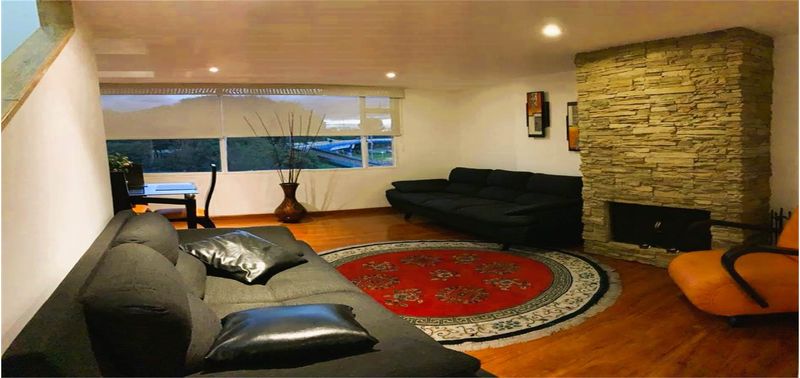 Apartamento en Venta en Bogotá, D.C., PONTEVEDRA 2-1