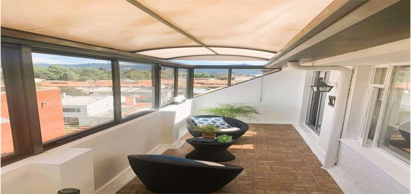 Apartamento en Venta en Bogotá, D.C., PONTEVEDRA 2-12