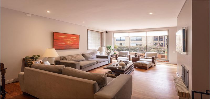 Apartamento en Venta en Bogotá, D.C., Los Rosales Emaús
