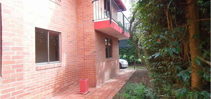 Casa en Venta en Bogotá, D.C., Lote El Pinar-1
