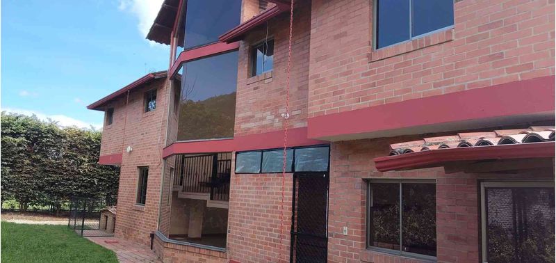 Casa en Venta en Bogotá, D.C., Lote El Pinar-33