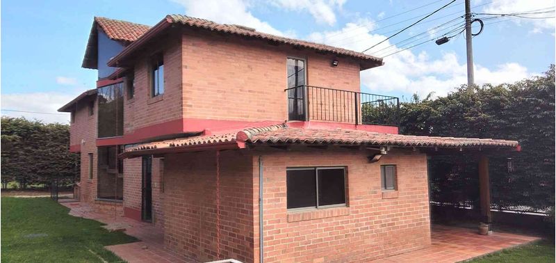 Casa en Venta en Bogotá, D.C., Lote El Pinar-35