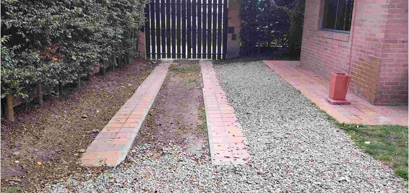 Casa en Venta en Bogotá, D.C., Lote El Pinar-48