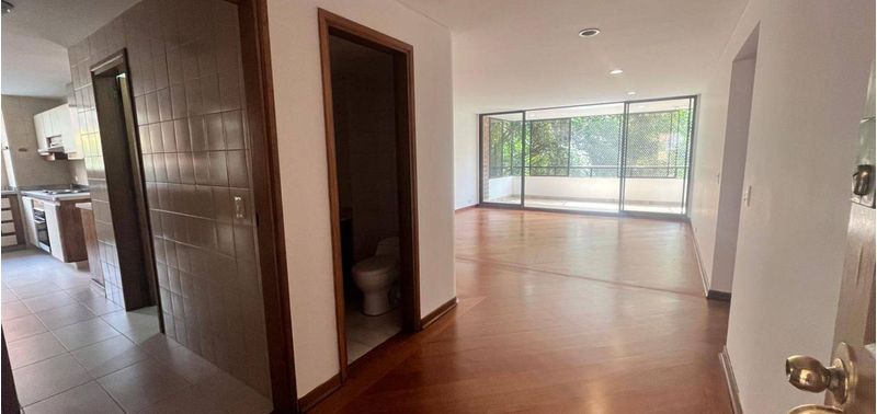 Apartamento en Venta en Medellín, El Poblado-1