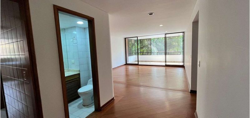 Apartamento en Venta en Medellín, El Poblado-13