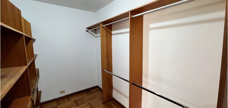 Apartamento en Venta en Medellín, El Poblado-17