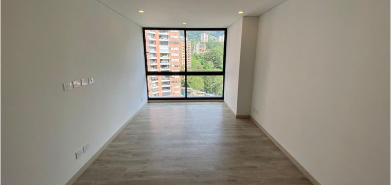 Apartamento en Venta en Medellín, Altos del Poblado-2