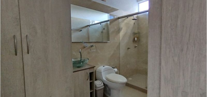 Casa en Venta en Bogotá, D.C., Laureles-17