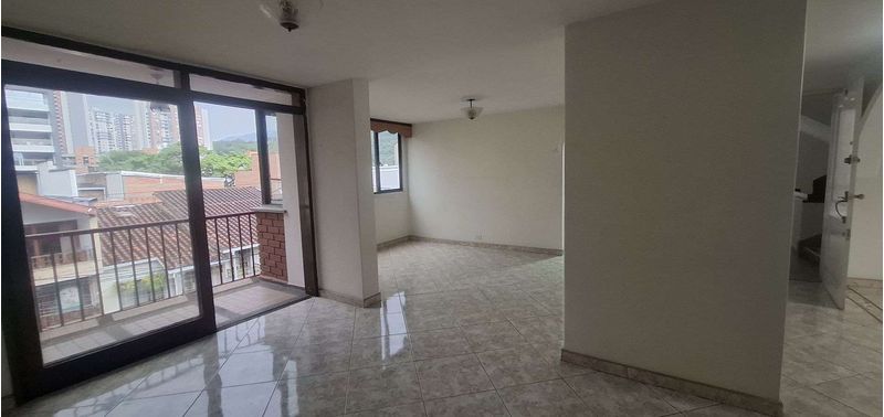 Apartamento en Venta en Medellín, Los Colores-0