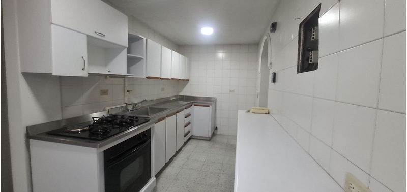 Apartamento en Venta en Medellín, Los Colores-3