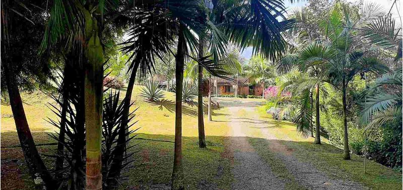 Casa en Venta en Envigado, Alto de Misael-1