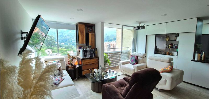 Apartamento en Venta en Envigado, Camino Verde-2