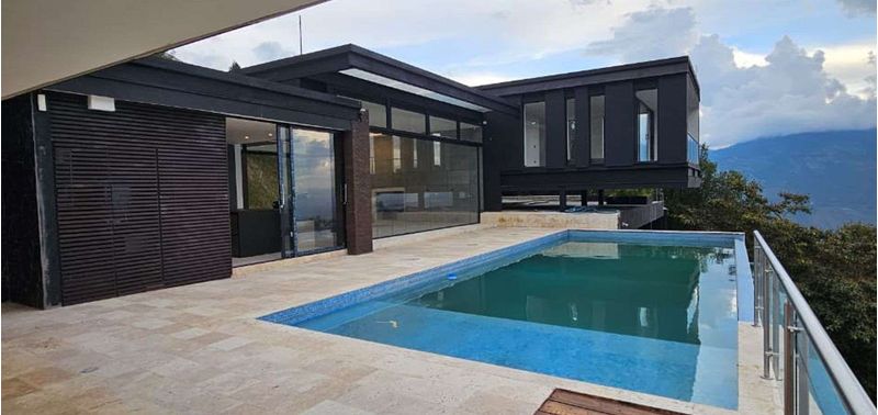 Casa en Venta en Bello, Copacabana-19