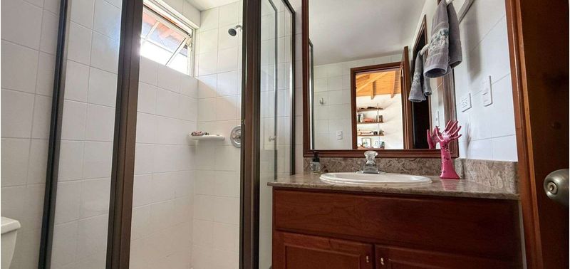Casa en Venta en Envigado, Benedictinos-12