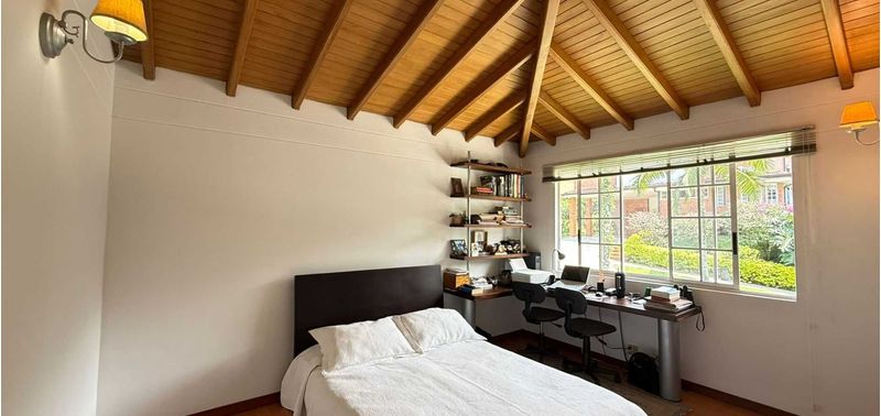 Casa en Venta en Envigado, Benedictinos-16