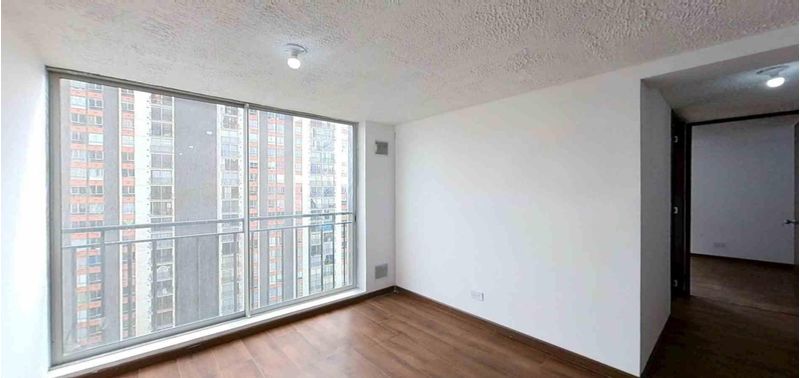Apartamento en Venta en Bogotá, D.C., Madelena-0