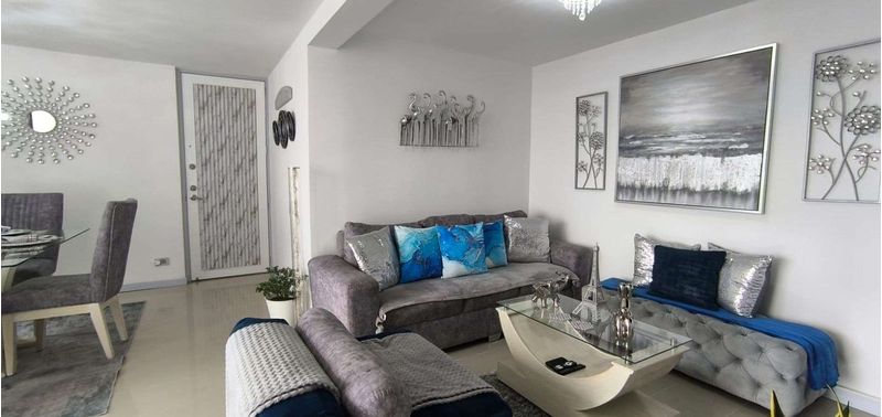 Apartamento en Venta en Envigado, Alto de las flores-0