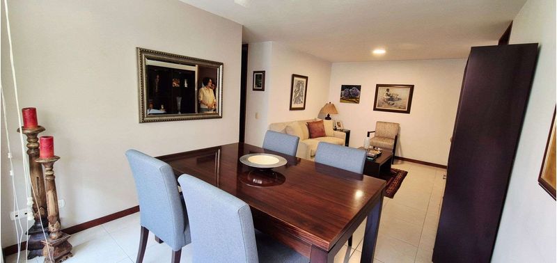 Apartamento en Venta en Envigado, Cumbres-0