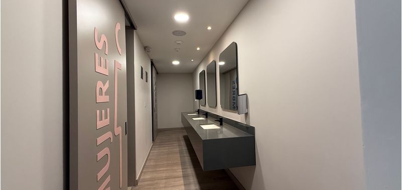 Oficina en Venta en Medellín, El Poblado-11