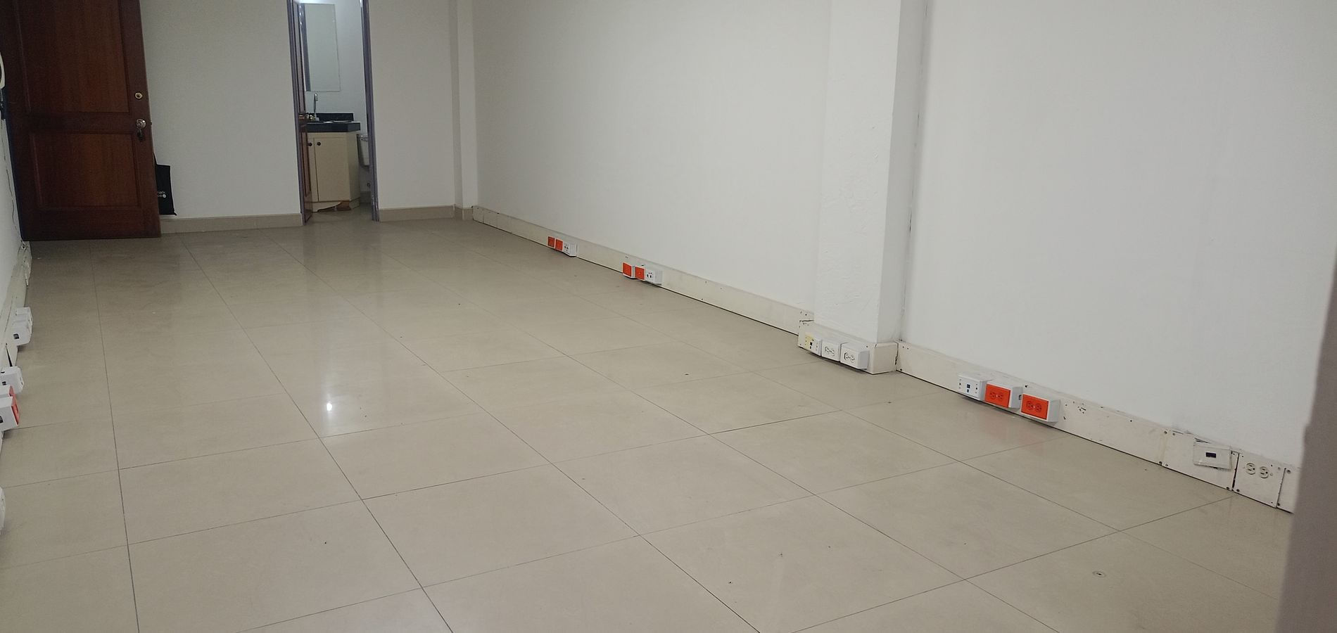 Oficina en Venta en Bogotá, D.C., Santa Bárbara Central