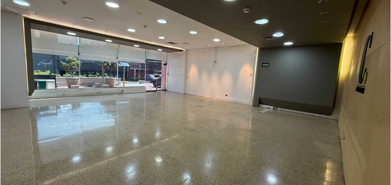 Local en Venta en Medellín, El Poblado-2