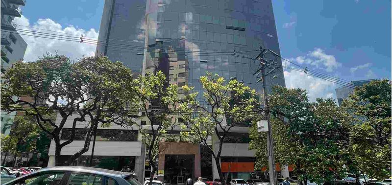 Oficina en Venta en Medellín, El Poblado-2