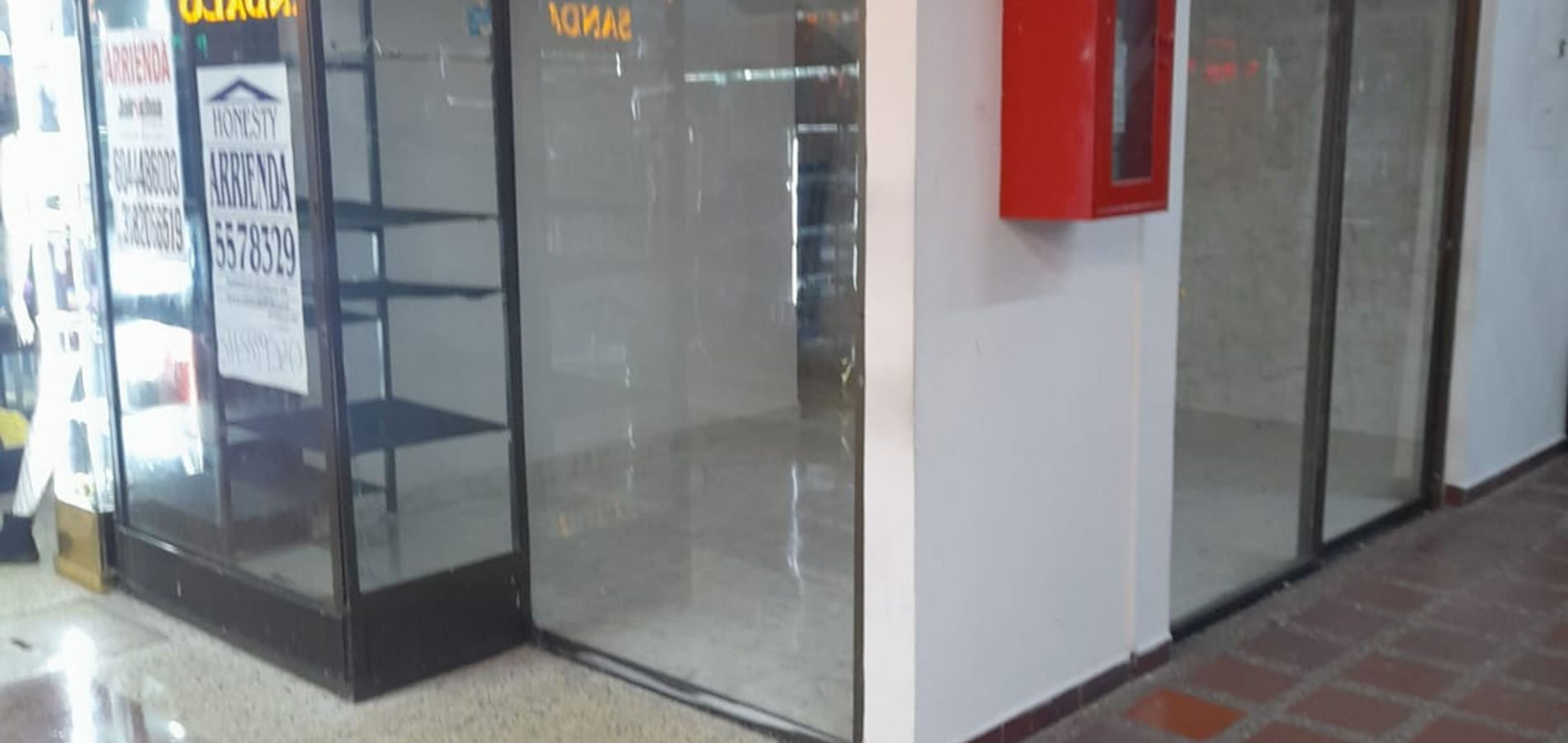 Local en Venta en Medellín, Centro-0