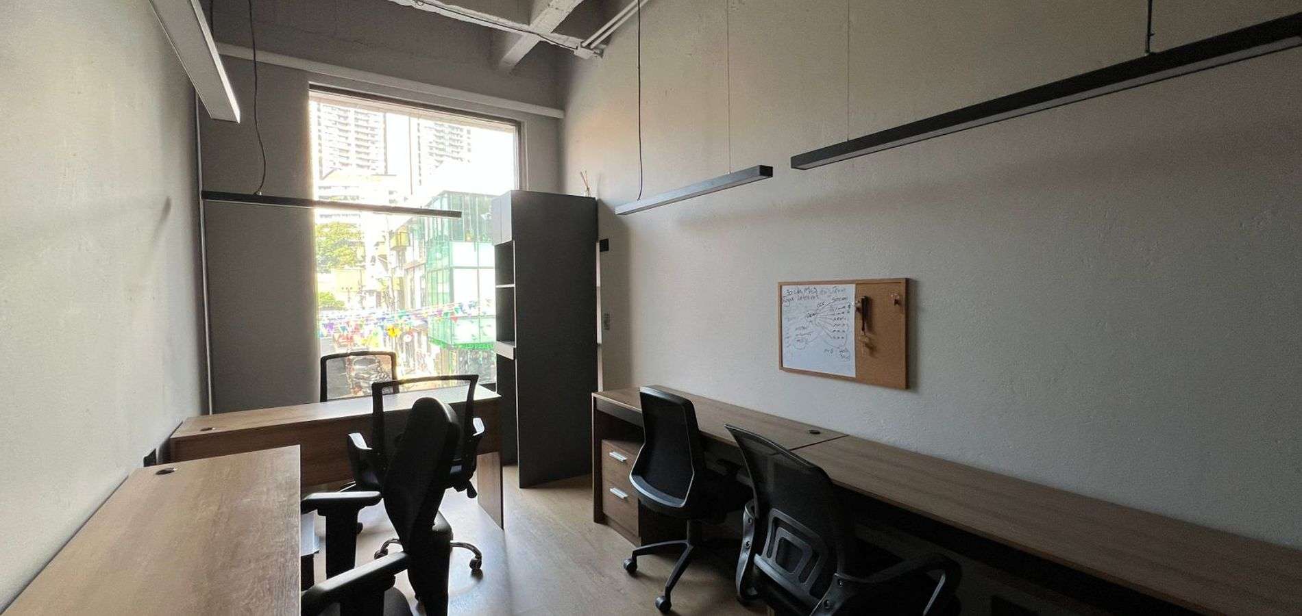 Oficina en Venta en Medellín, El Poblado-2