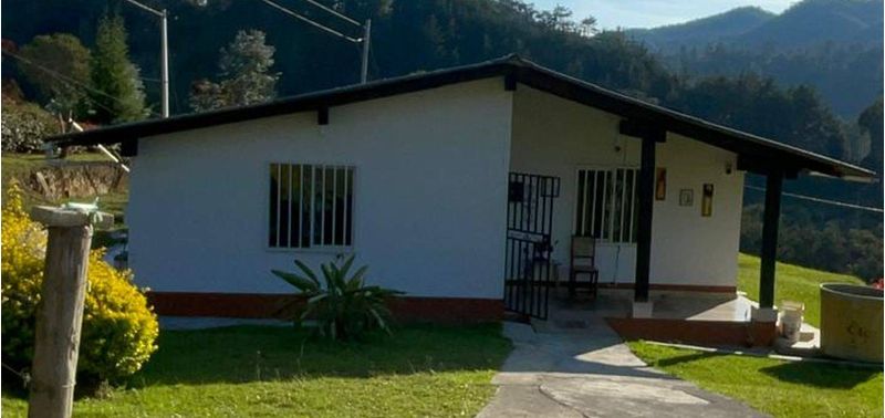 Lote en Venta en Retiro, Lejos del Nido-0