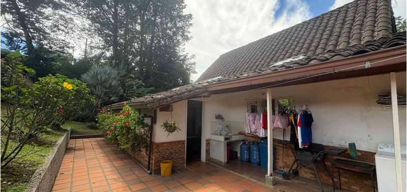 Casa en Venta en La Ceja, Laureles-18